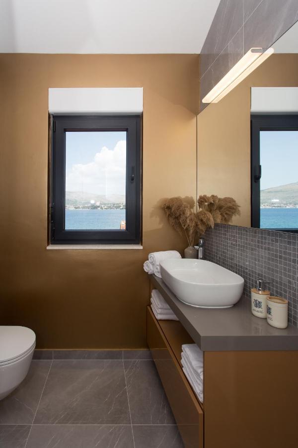 Beachfront House Olbia With Private Parking Trogir Exteriér fotografie