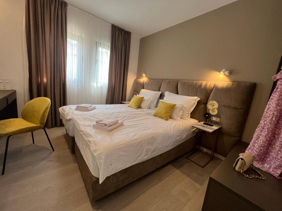 Beachfront House Olbia With Private Parking Trogir Exteriér fotografie